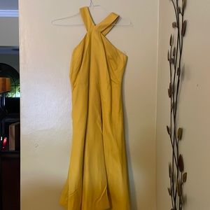 Long yellow neck dress